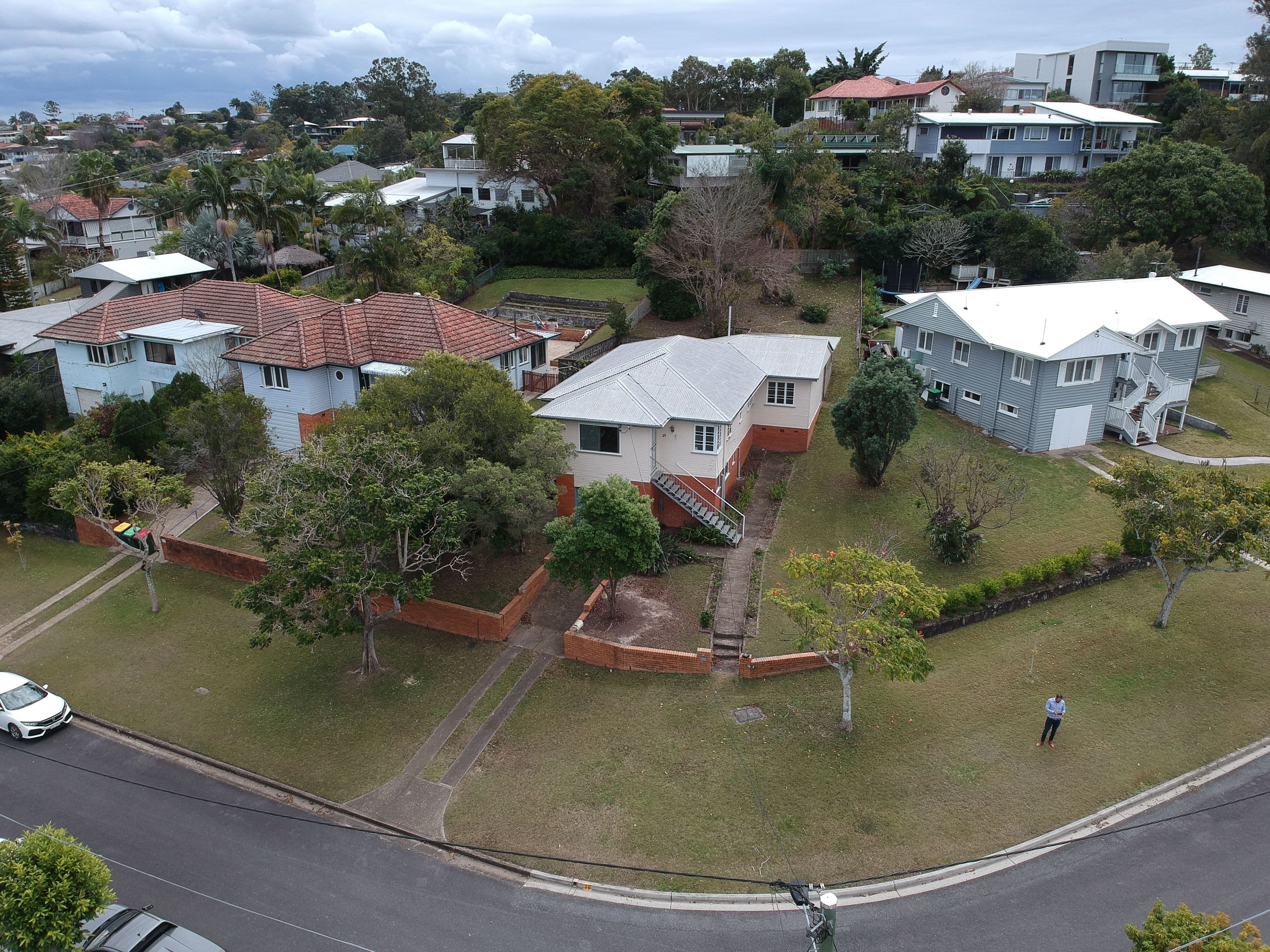 39 Burrowa Street, Stafford QLD 4053, Stafford - Thumbnail 2