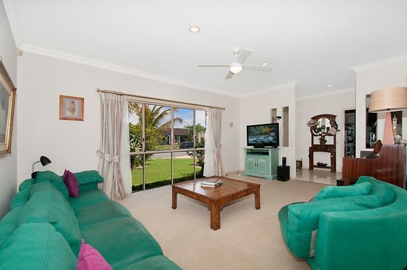 3 Hudson Court, BENOWA QLD 4217, Benowa - Thumbnail 3