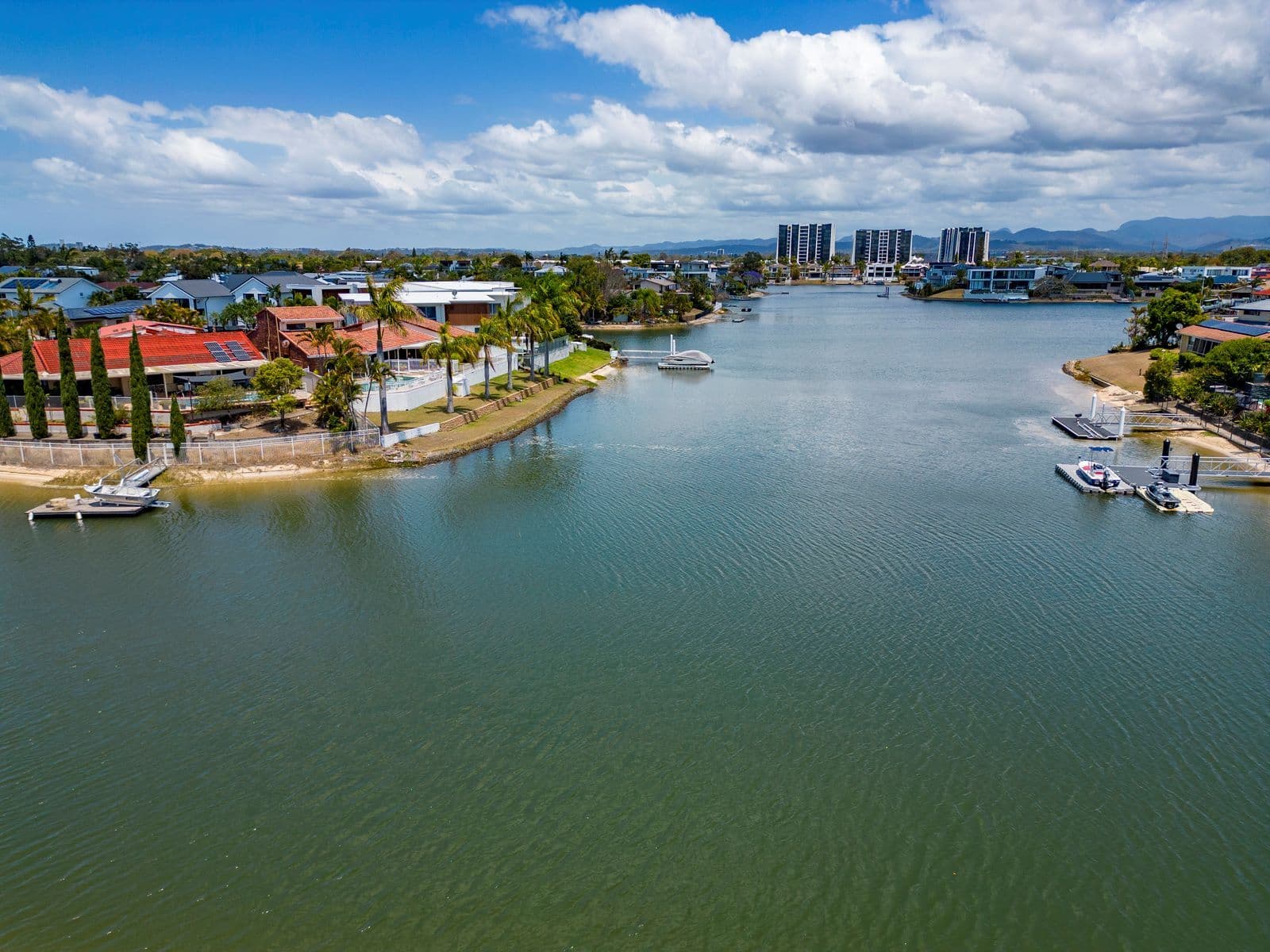 31 Bombala Street, Broadbeach Waters QLD 4218, Broadbeach Waters - Thumbnail 4