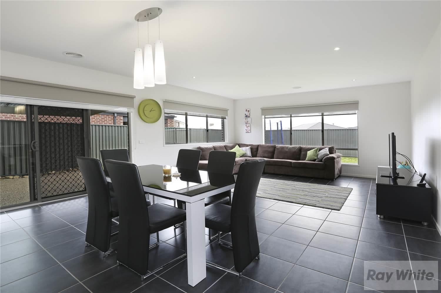 146 Canterbury Road West, LARA VIC 3212, Lara - Thumbnail 4