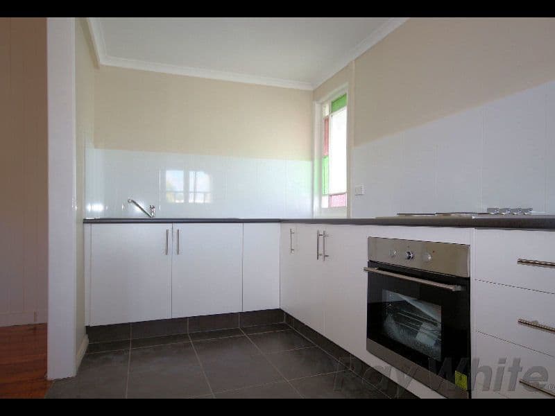 13 Bognuda Street, Bundamba QLD 4304, Bundamba - Thumbnail 3