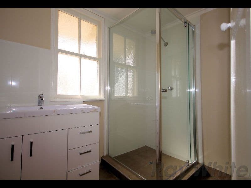13 Bognuda Street, Bundamba QLD 4304, Bundamba - Thumbnail 8