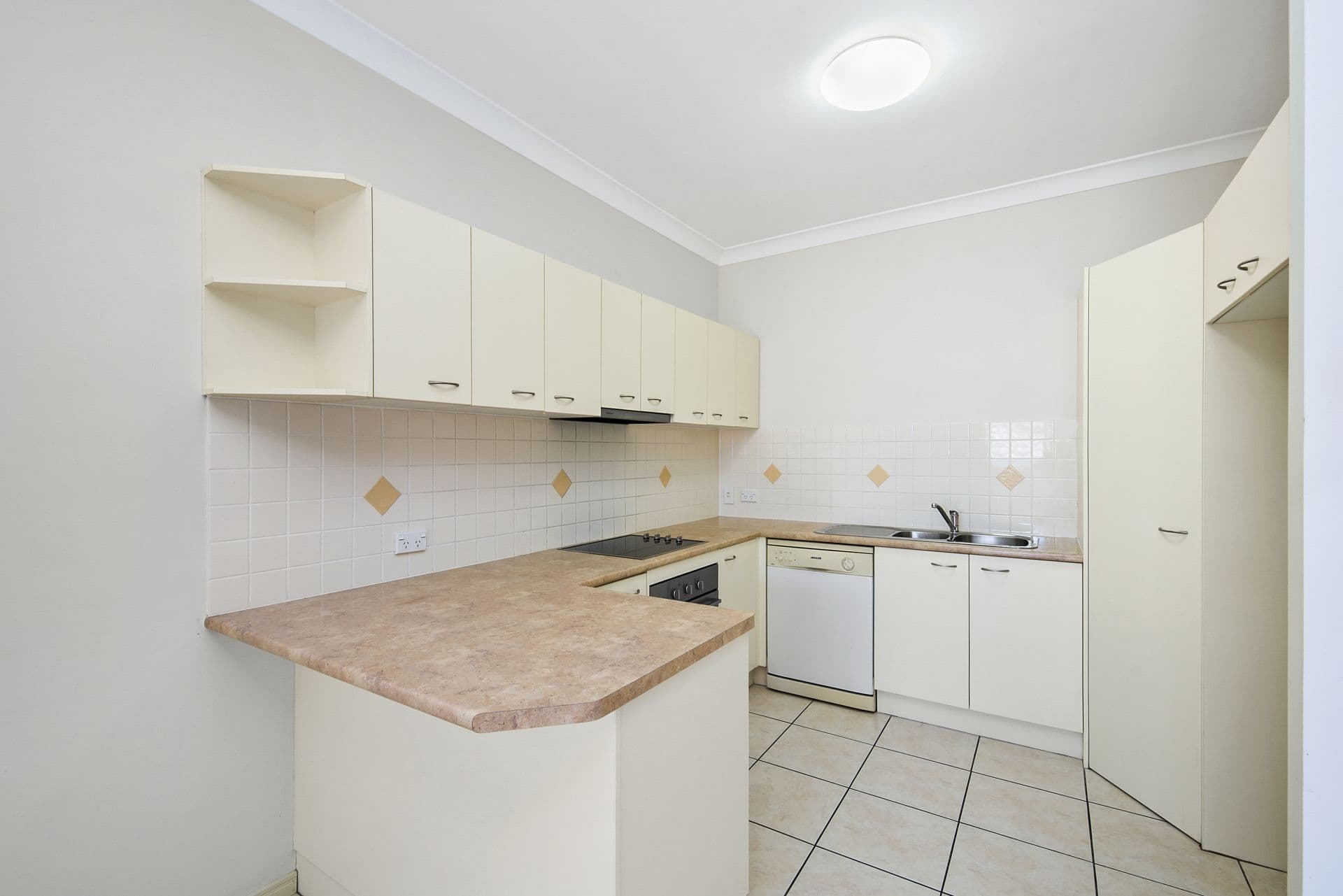 22 Tilley Street, Redcliffe QLD 4020, Redcliffe - Thumbnail 4