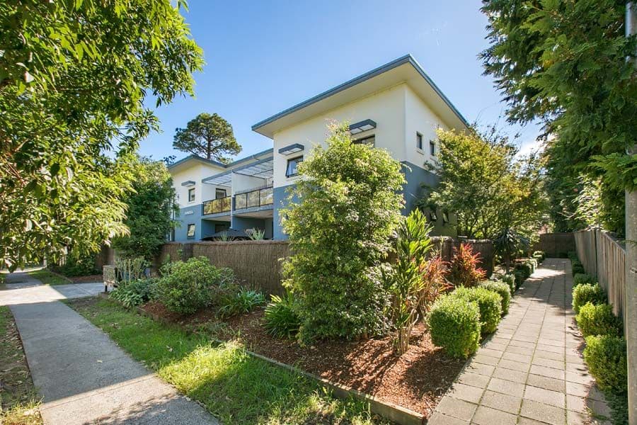 74-76 Old Pittwater Road, Brookvale NSW 2100, Brookvale - Thumbnail 2