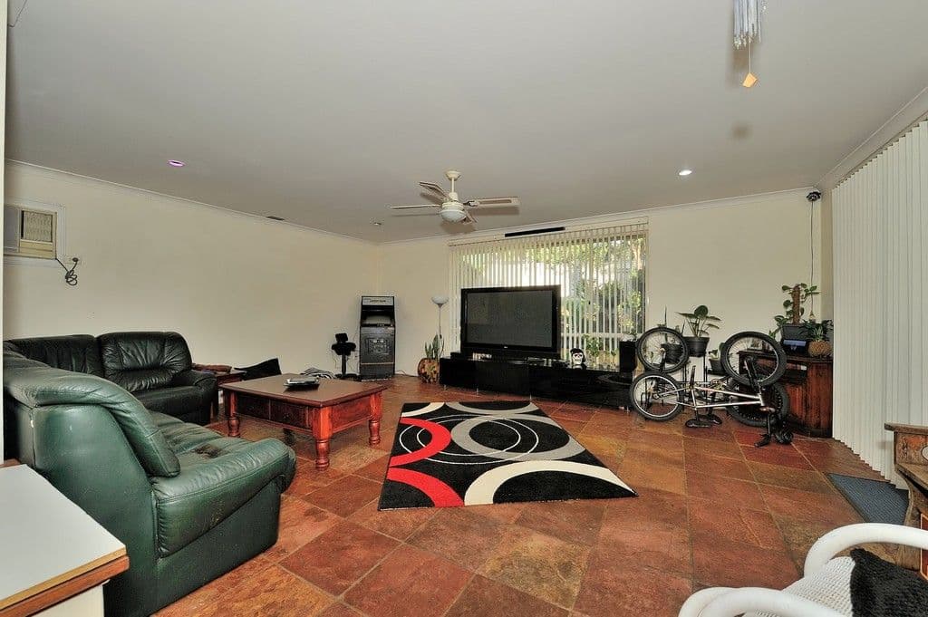 19 Lifford Way, Bellevue WA 6056, Bellevue - Thumbnail 2