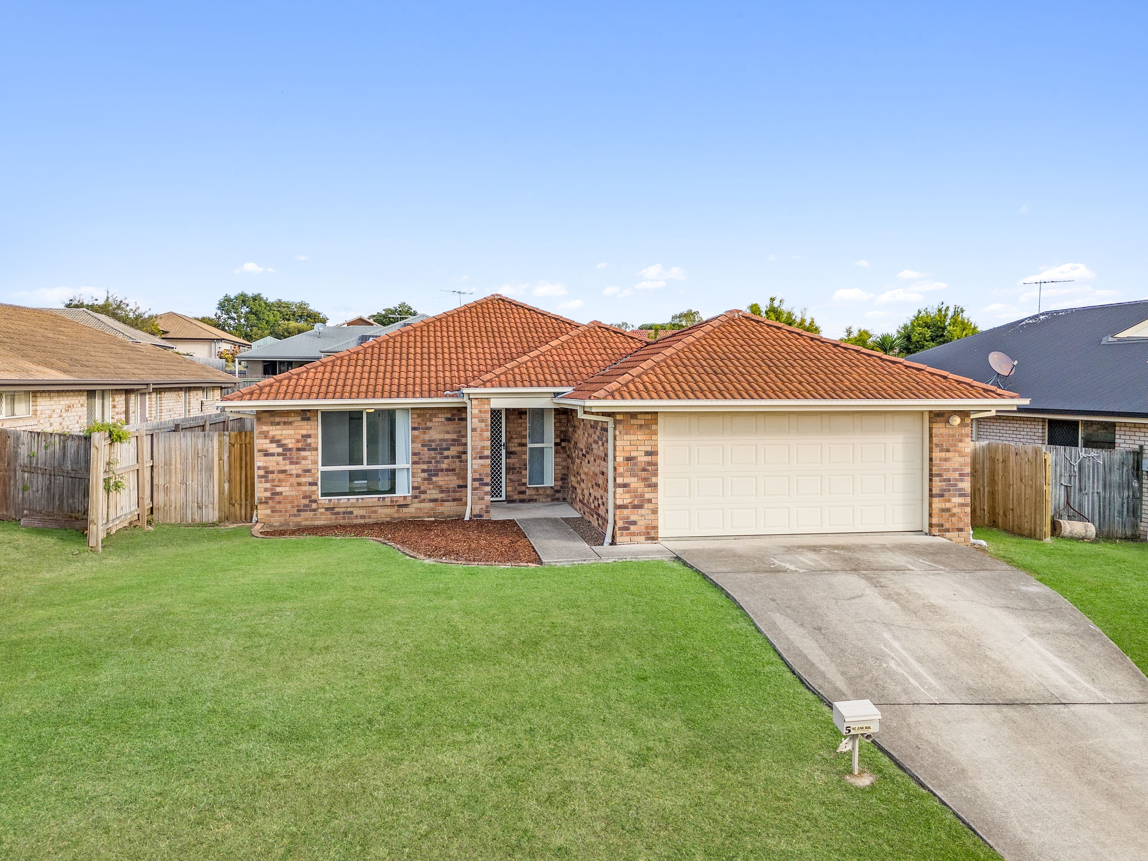 5 Kristy Court, Raceview QLD 4305, Raceview - Thumbnail 2