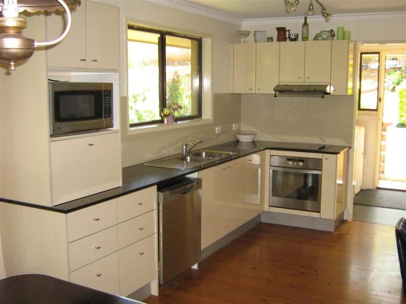 74 PLATEAU Crescent, CARRARA QLD 4211, Carrara - Thumbnail 5