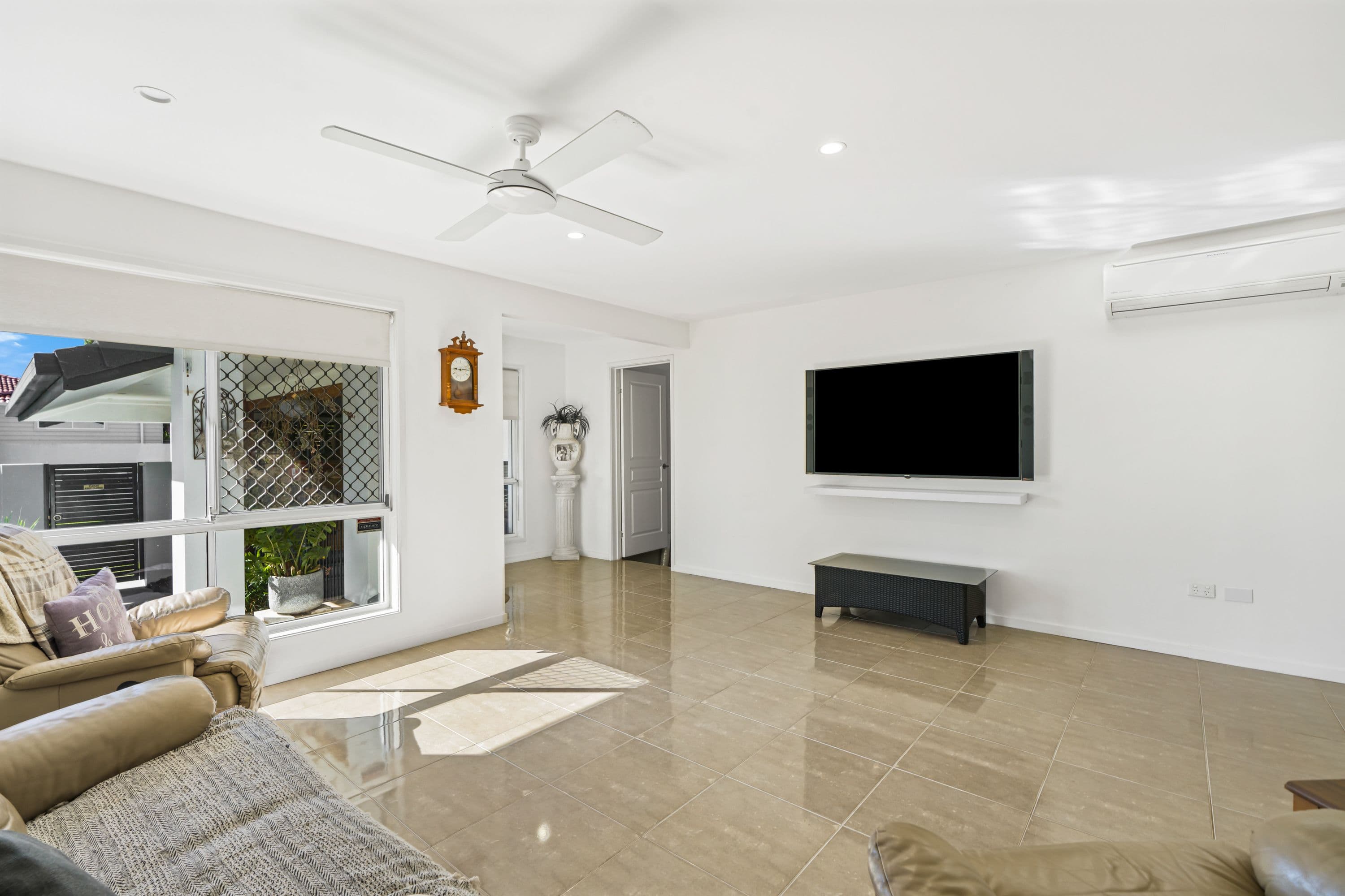 22 Kinglet Street, Burleigh Waters QLD 4220, Burleigh Waters - Thumbnail 8