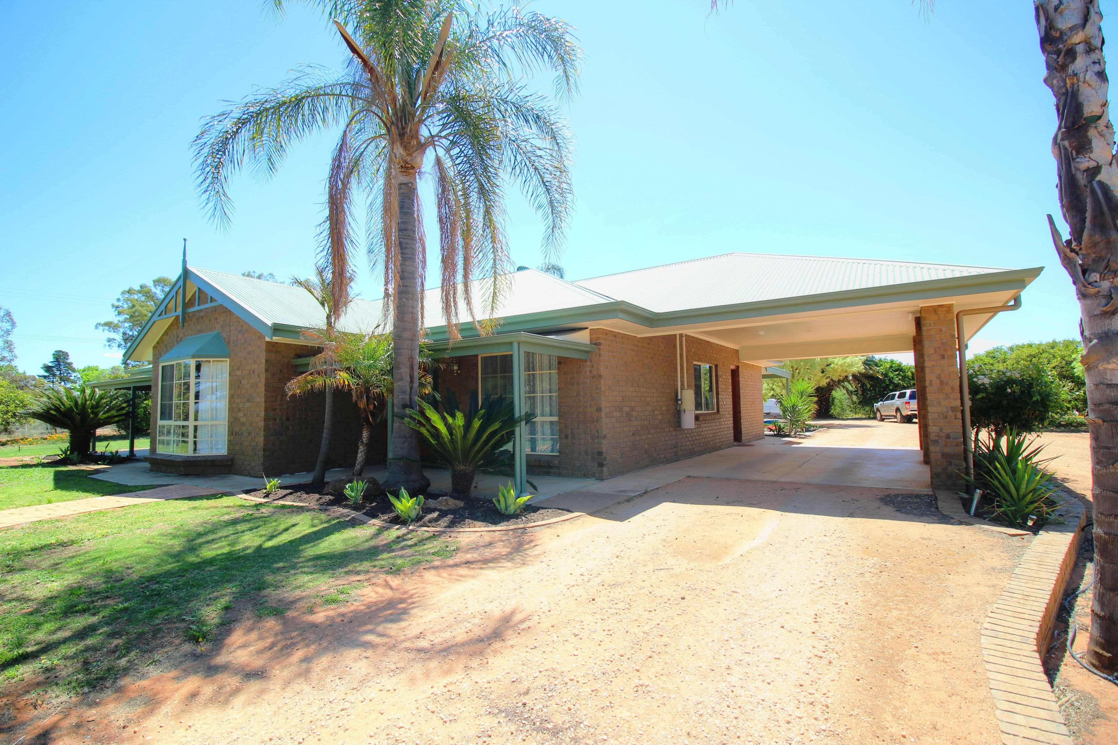 64 Etiwanda Street, Renmark SA 5341, Renmark West - Thumbnail 2