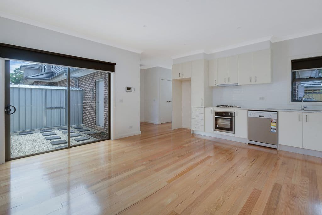 33-35 Vermont Parade, Greensborough VIC 3088, Greensborough - Thumbnail 4