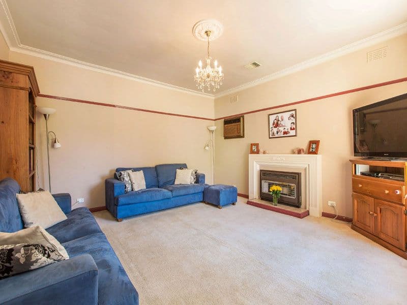 5 Jack Road, CHELTENHAM VIC 3192, Cheltenham - Thumbnail 2