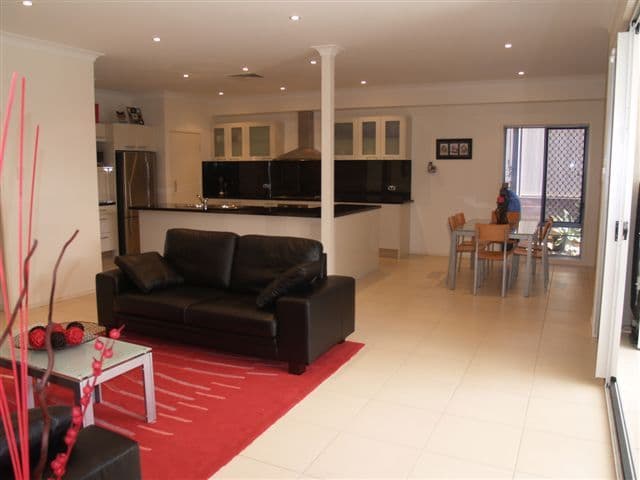 34 Giordano Place, Belmont QLD 4153, Belmont - Thumbnail 3