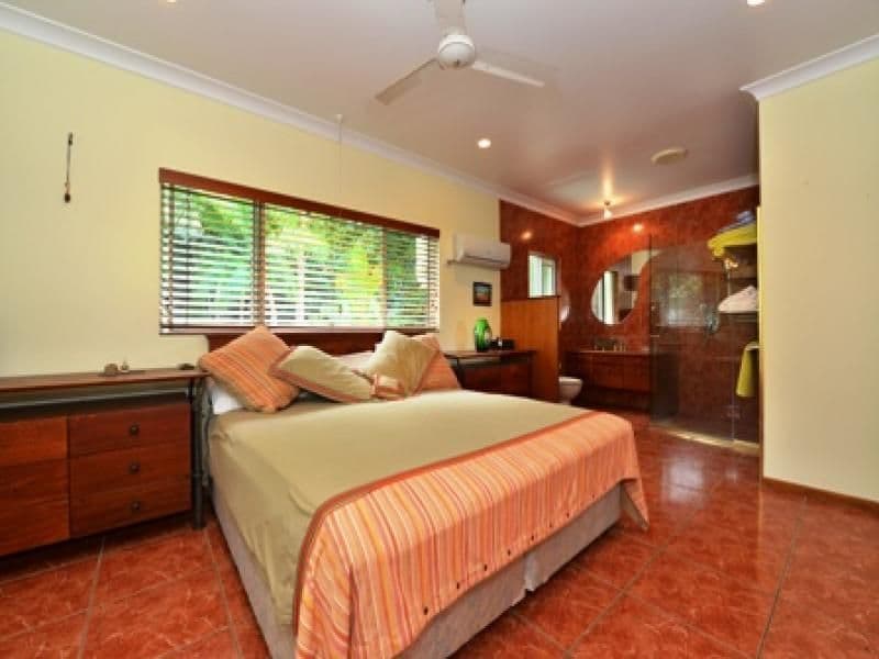 9 Hibiscus Court, ROCKY POINT QLD 4873, Rocky Point - Thumbnail 6