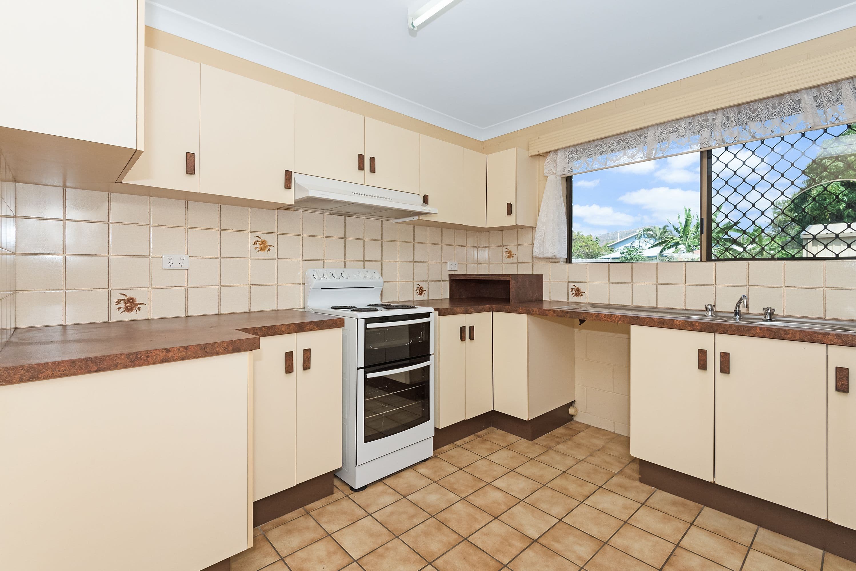13 Nonda Street, Kirwan QLD 4817, Kirwan - Thumbnail 2