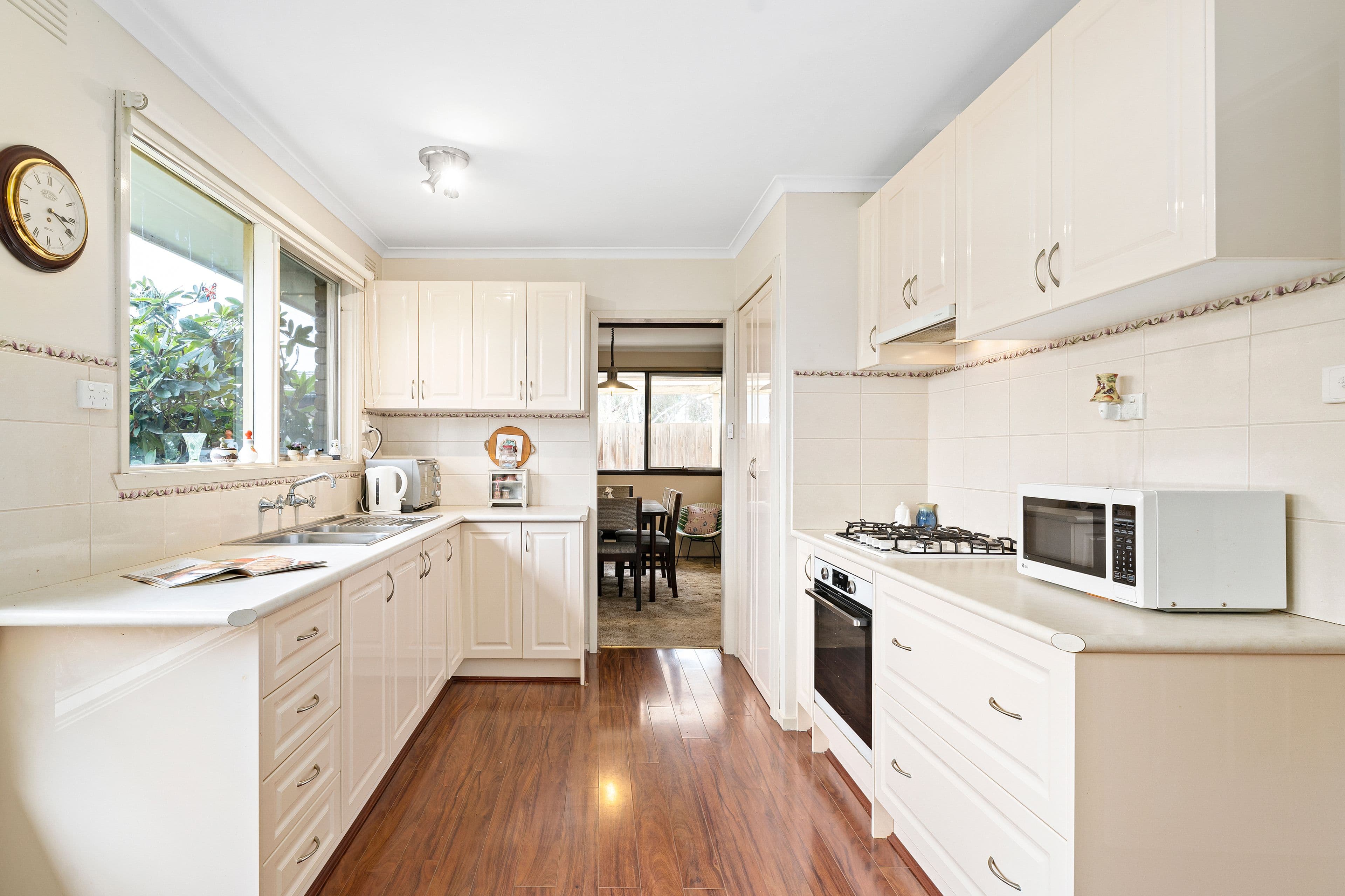 11 Darwin Street, Sunbury VIC 3429, Sunbury - Thumbnail 4