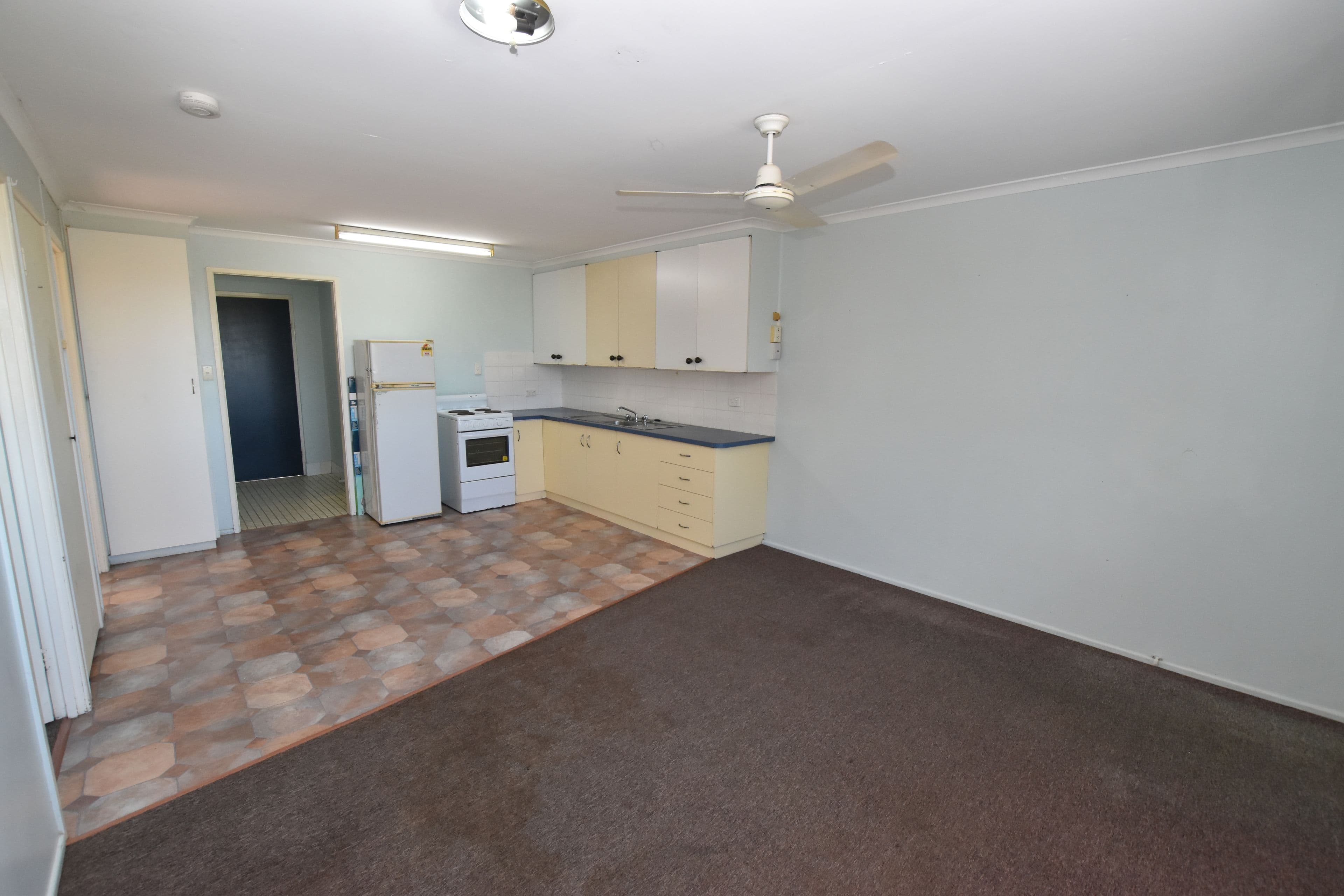 32 Elizabeth Street, South Gladstone QLD 4680, South Gladstone - Thumbnail 3