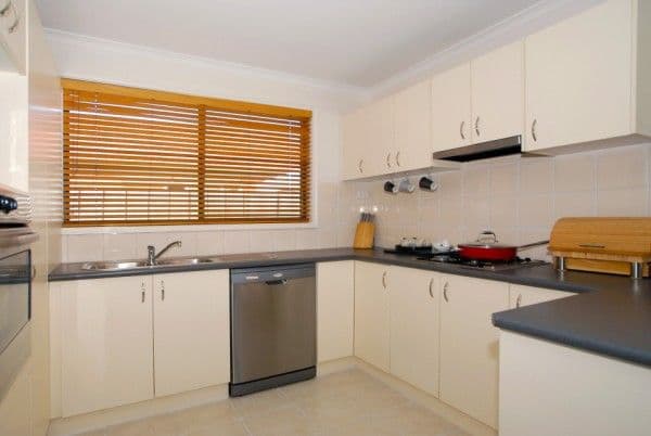 33 Lansell Court, CARRUM DOWNS VIC 3201, Carrum Downs - Thumbnail 2