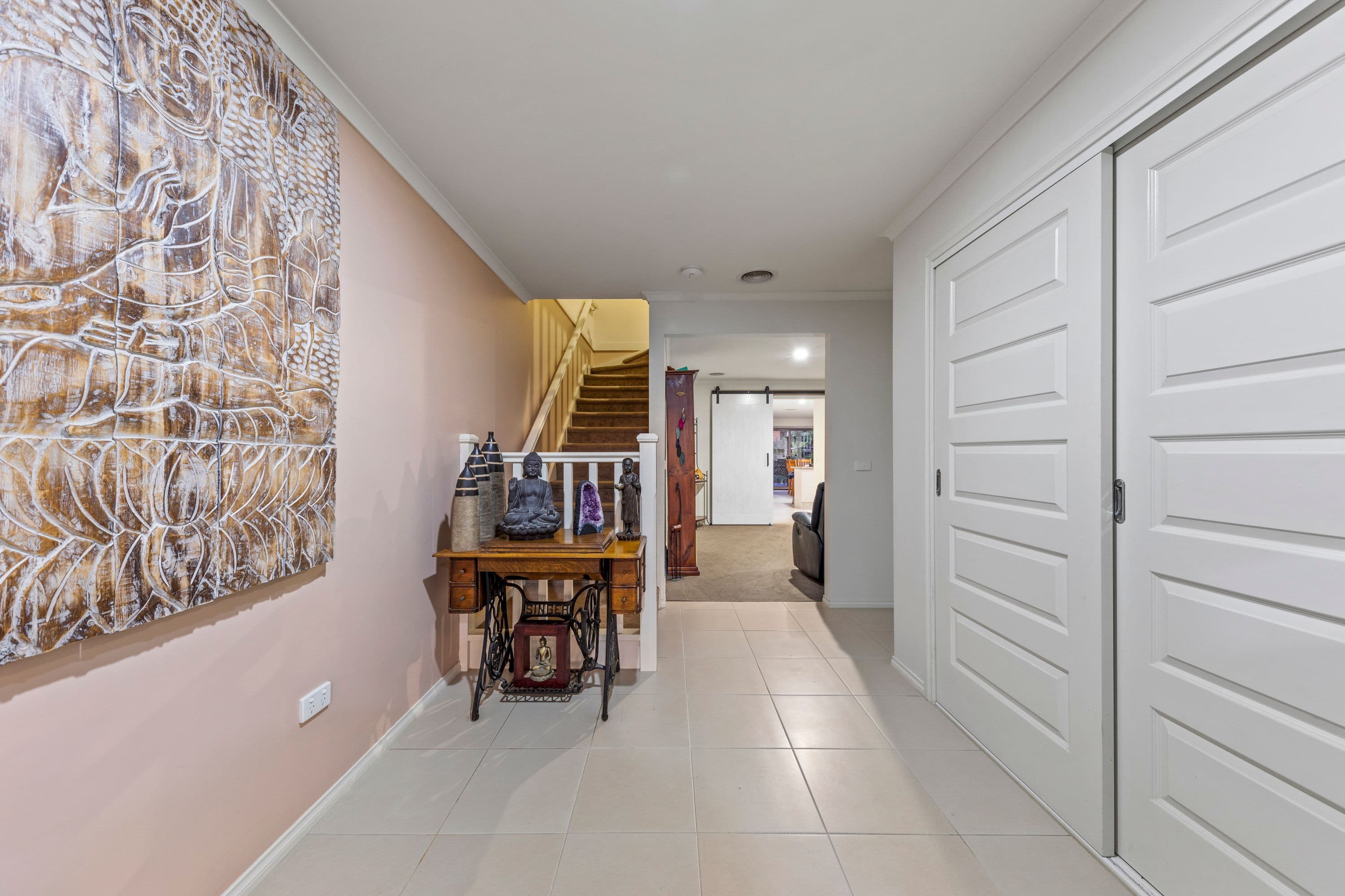 31 Fallingwater Drive, Pakenham VIC 3810, Pakenham - Thumbnail 2