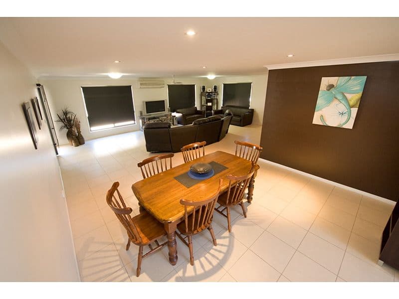 27 Primrose Avenue, NORMAN GARDENS QLD 4701, Norman Gardens - Thumbnail 4
