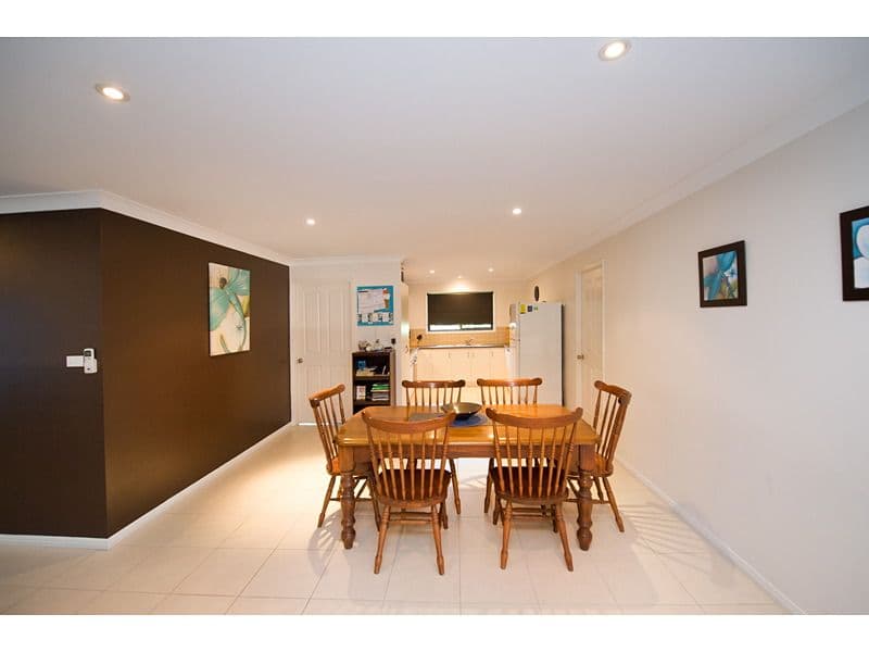 27 Primrose Avenue, NORMAN GARDENS QLD 4701, Norman Gardens - Thumbnail 5