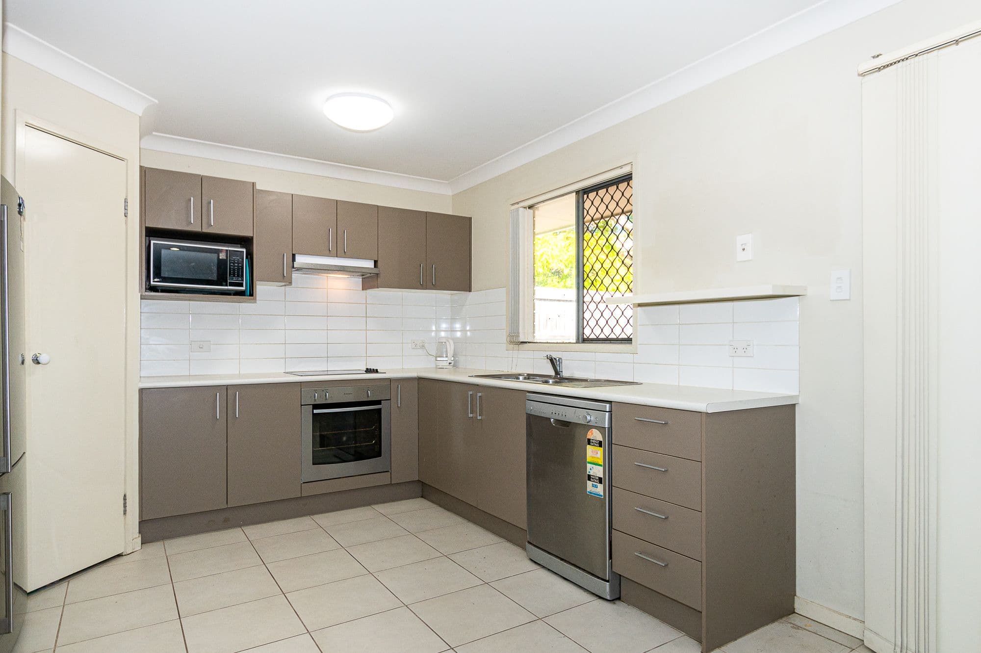 6 Peggy Crescent, Redbank Plains QLD 4301, Redbank Plains - Thumbnail 6