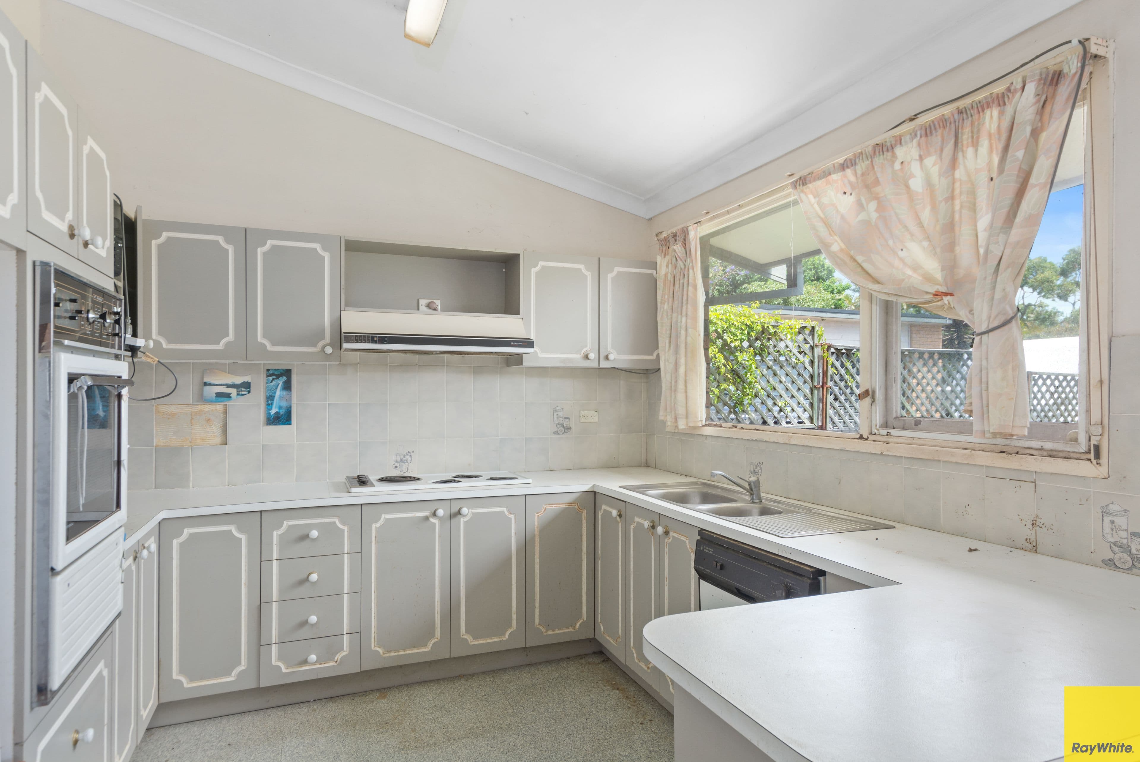 6 Shiral Avenue, Kanahooka NSW 2530, Kanahooka - Thumbnail 2