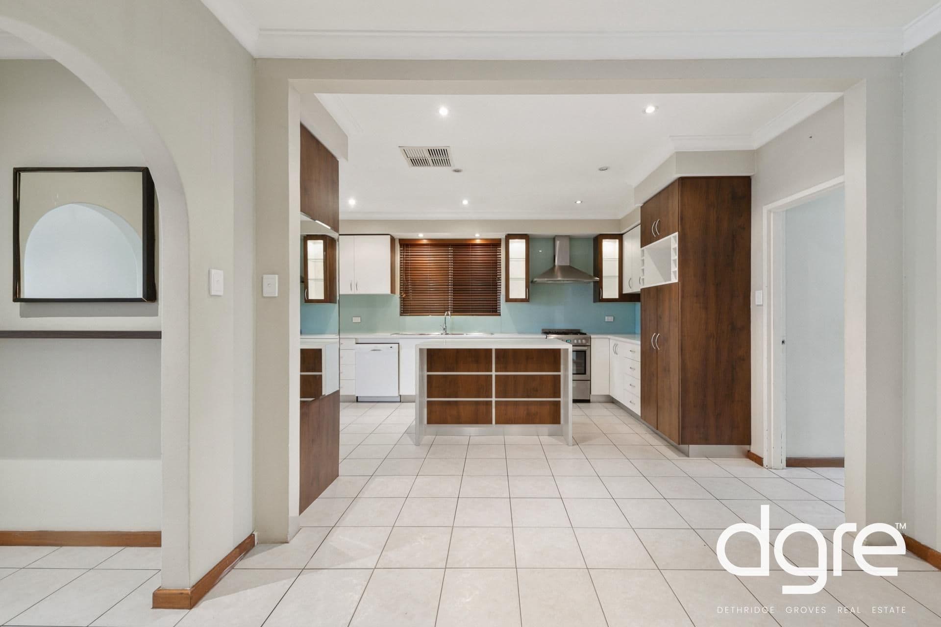 252 Spearwood Avenue, Spearwood WA 6163, Spearwood - Thumbnail 2