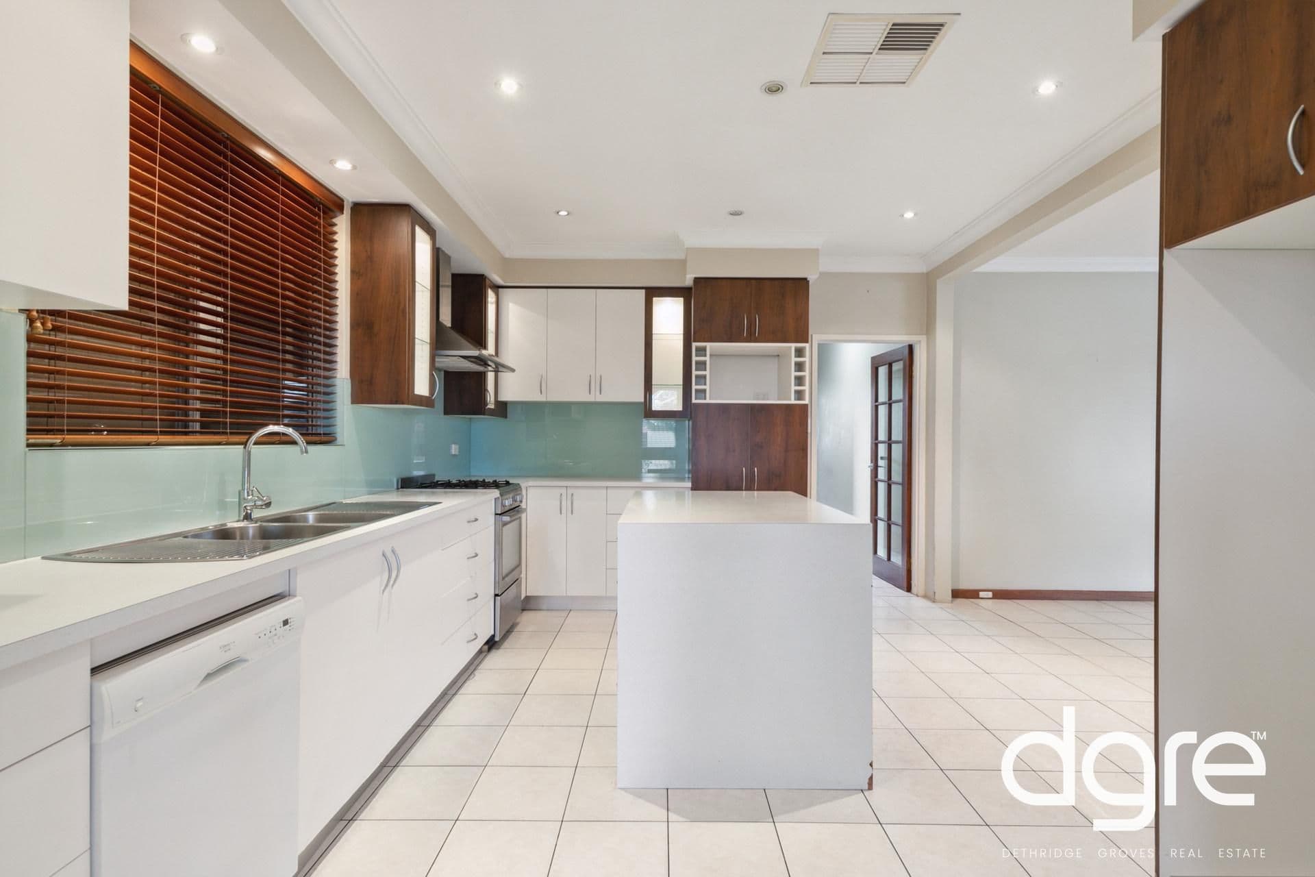 252 Spearwood Avenue, Spearwood WA 6163, Spearwood - Thumbnail 4