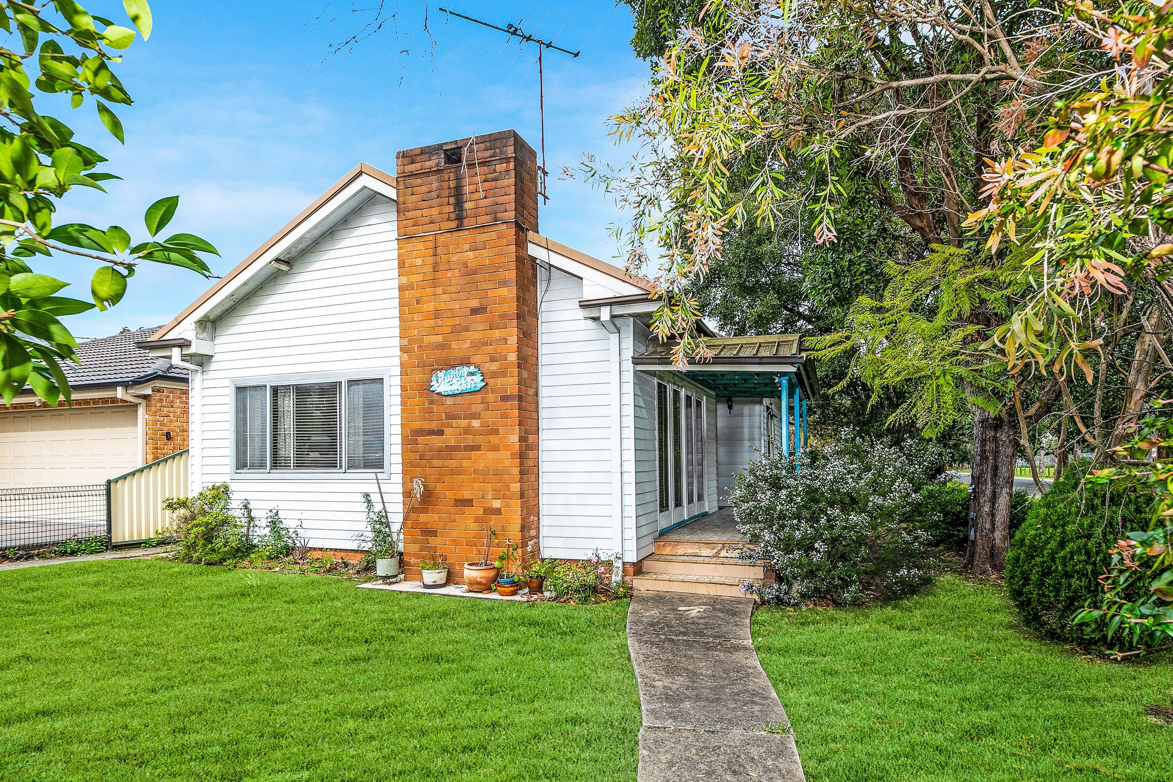 35 Houston Road, Yagoona NSW 2199, Yagoona - Thumbnail 2