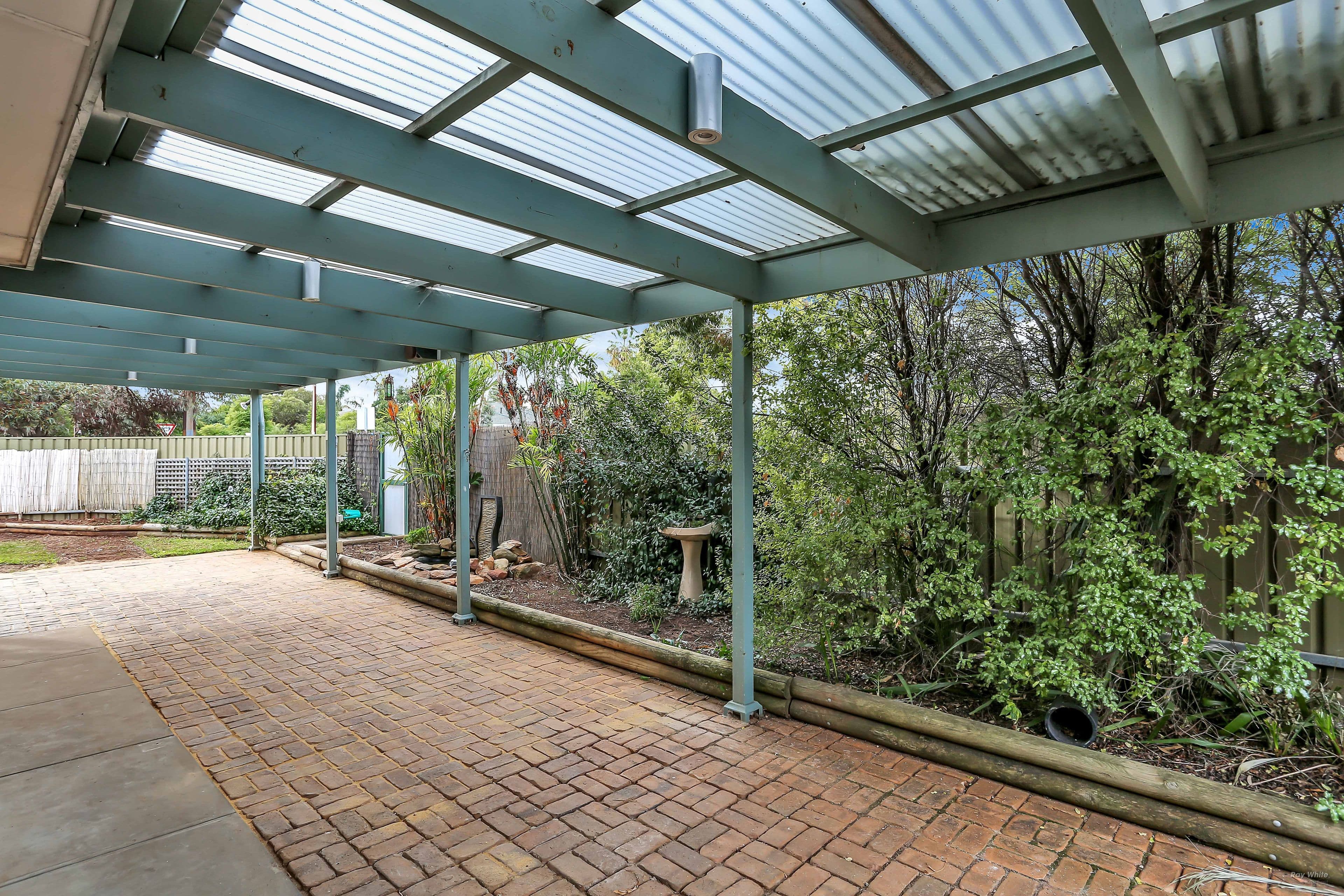 22 Doncaster Avenue, Valley View SA 5093, Valley View - Thumbnail 2