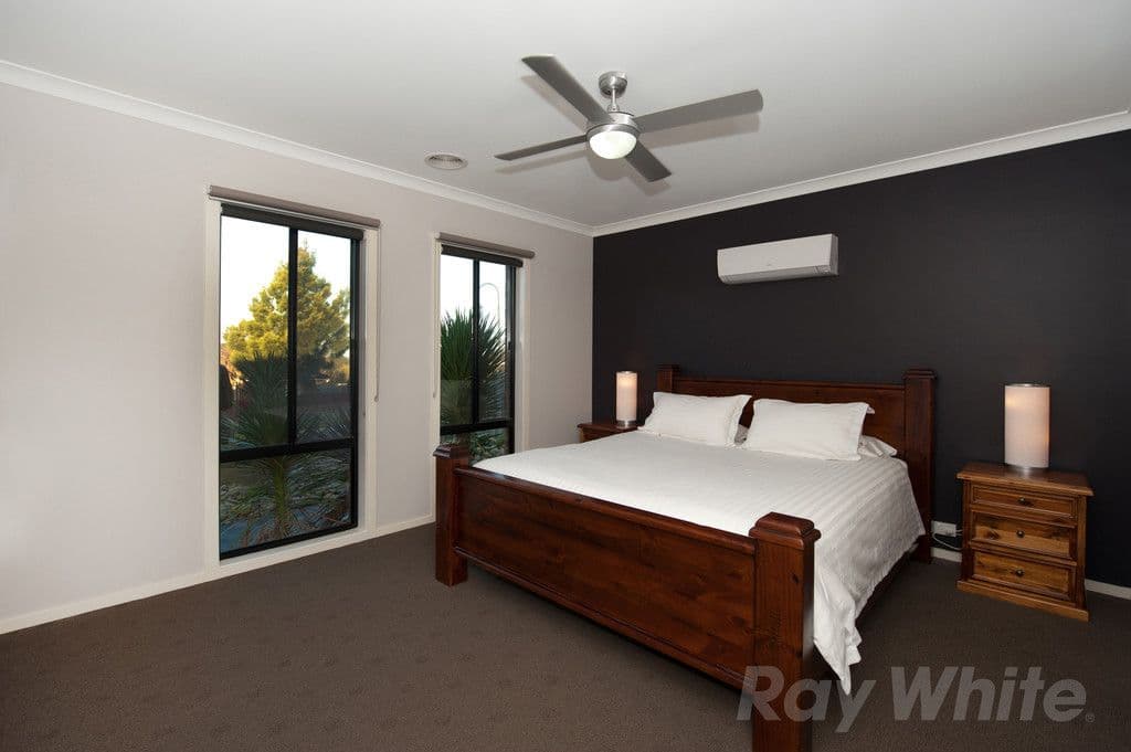 27 Tuscany Rise, Pakenham VIC 3810, Pakenham - Thumbnail 2