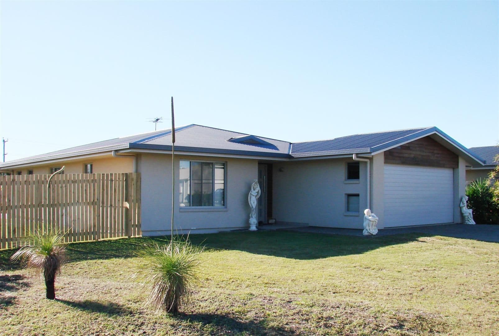 1 Maree Crescent, GRACEMERE QLD 4702, Gracemere - Image 1