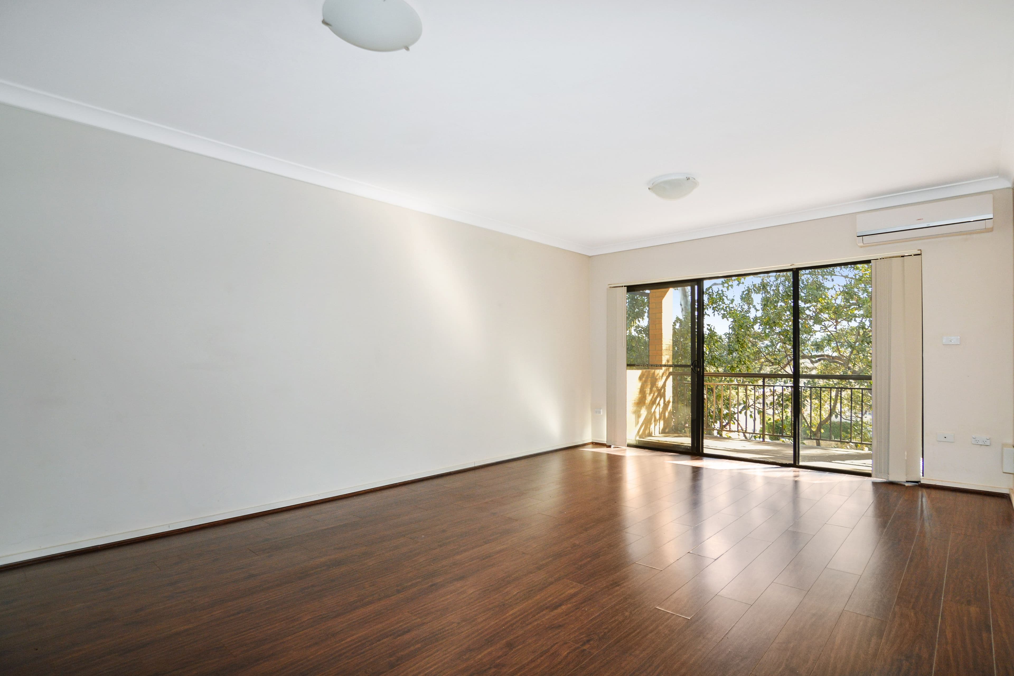 19-21 Central Coast Highway, West Gosford NSW 2250, Gosford - Thumbnail 2