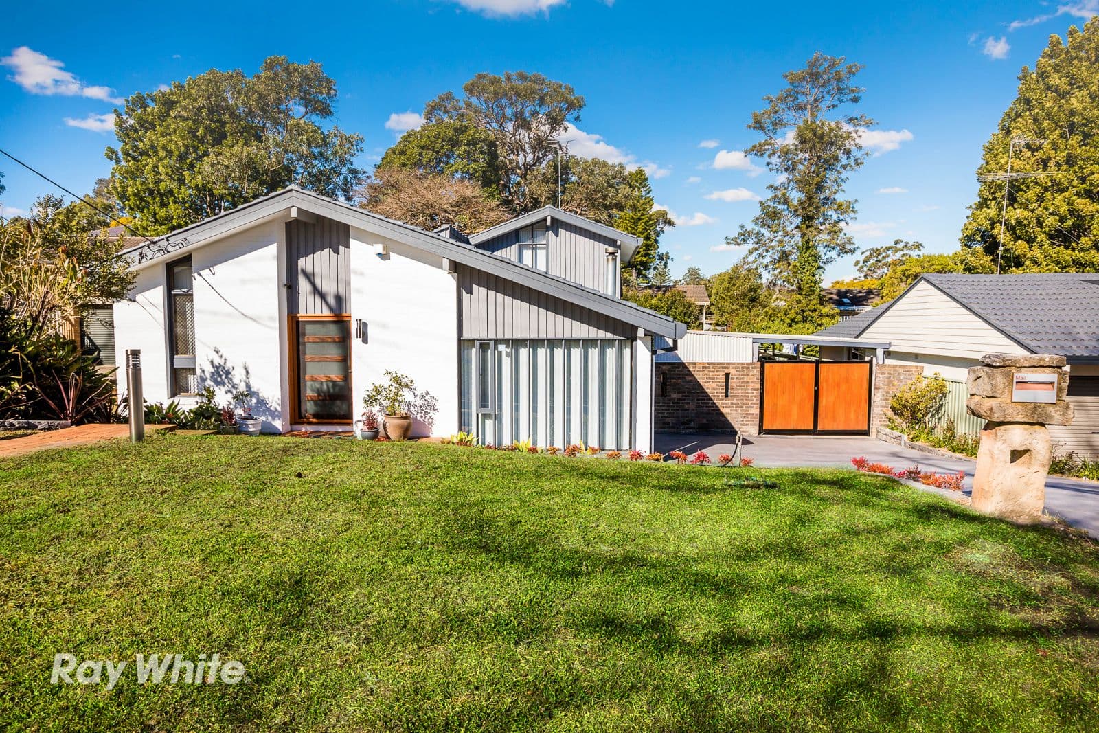 21 Verletta Avenue, Castle Hill - Image 1