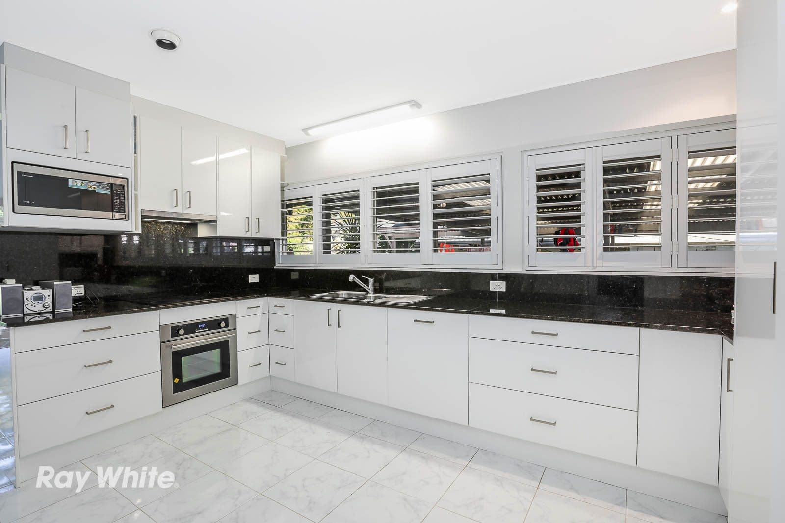 21 Verletta Avenue, Castle Hill - Thumbnail 4