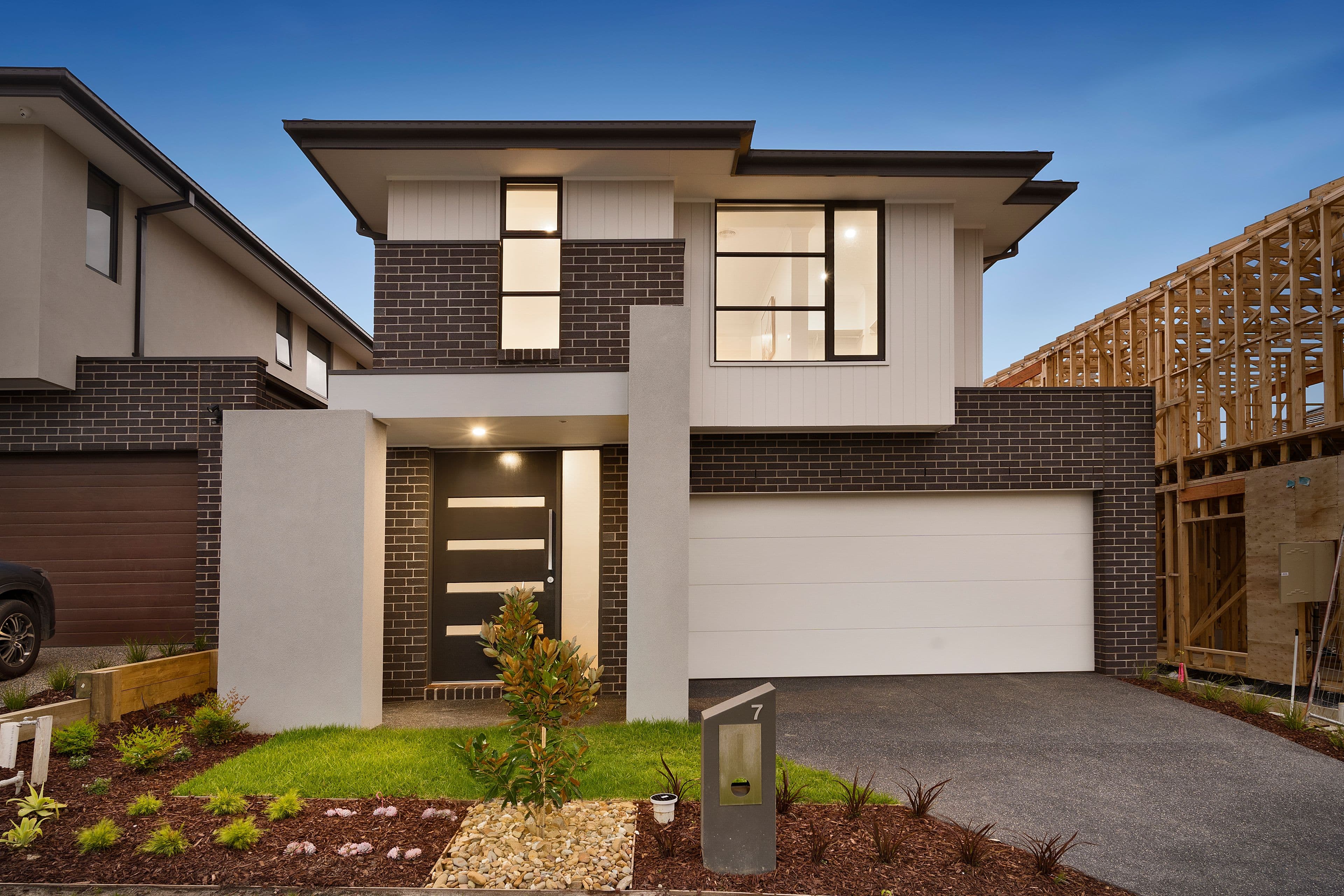 7 Elphinstone Way, Wantirna South VIC 3152, Wantirna South - Image 1