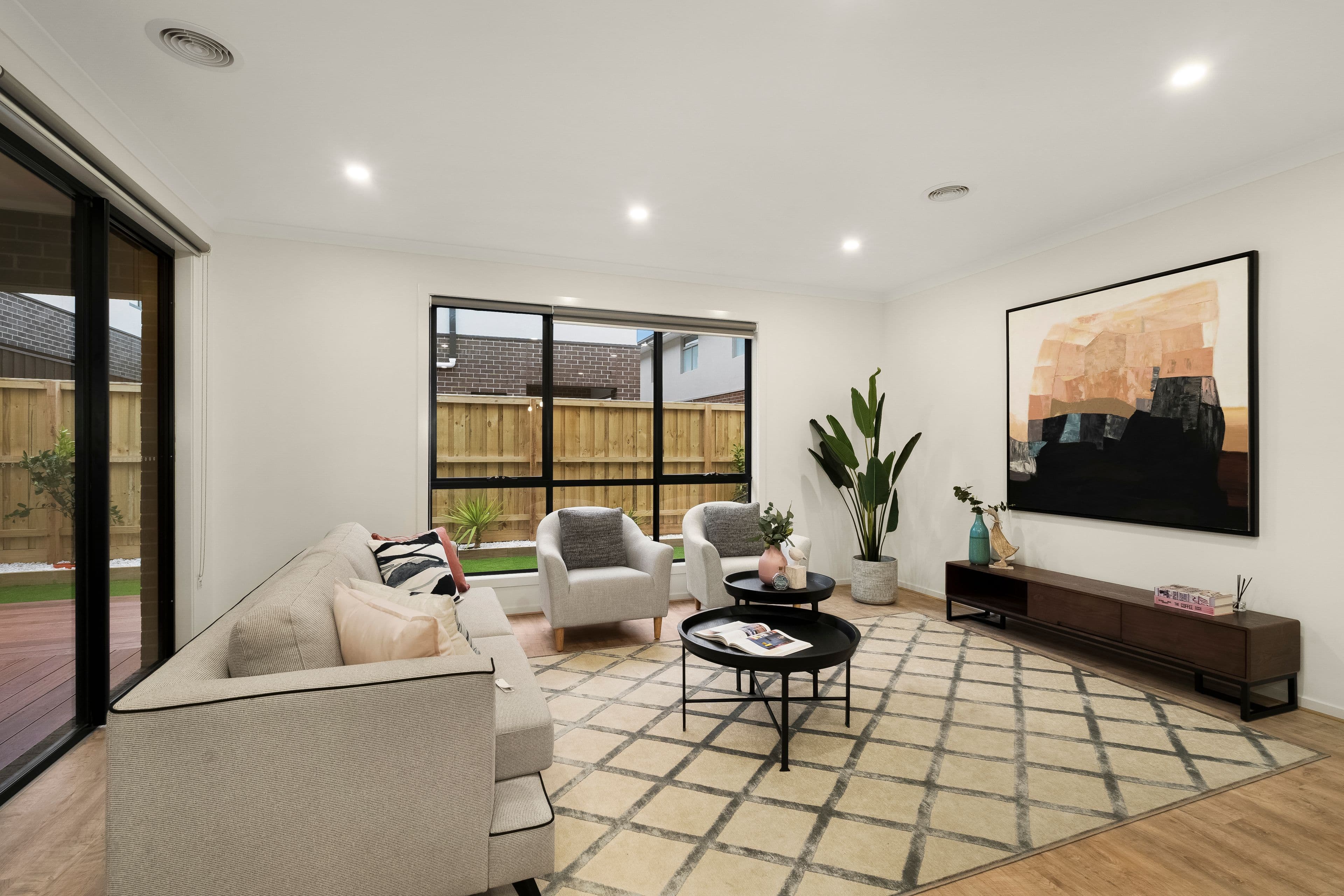 7 Elphinstone Way, Wantirna South VIC 3152, Wantirna South - Thumbnail 4