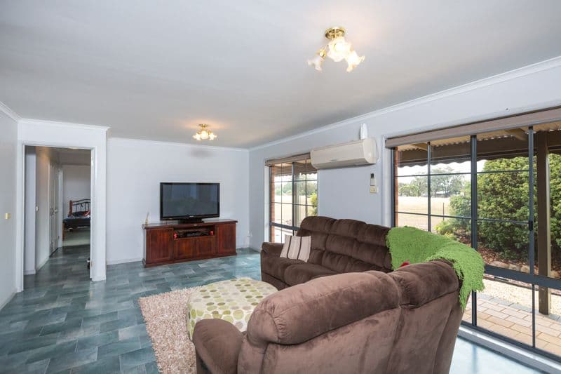 215 Powers Road, Marong VIC 3515, Marong - Thumbnail 6