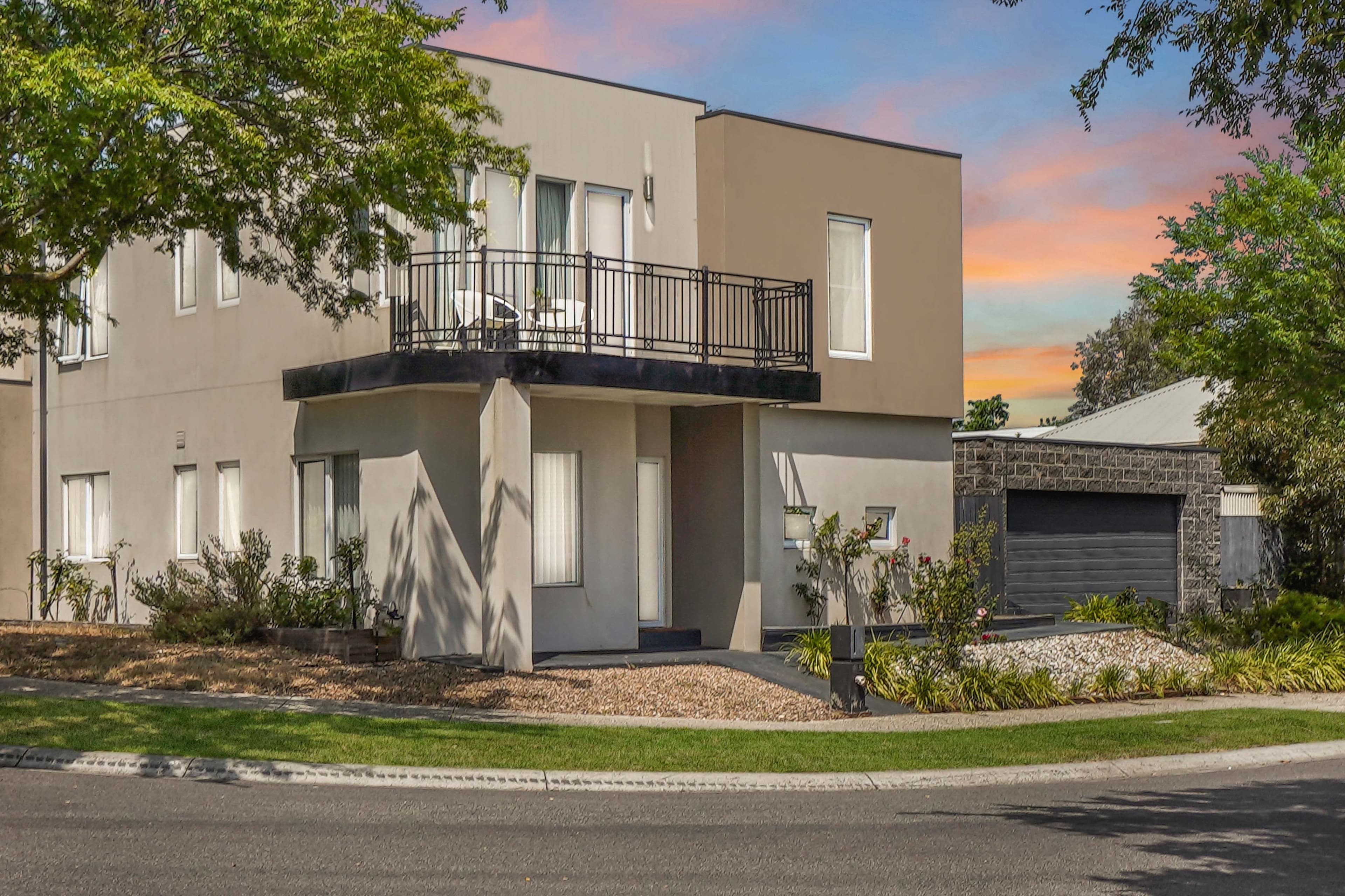 35 Macquarie Circuit, Pakenham VIC 3810, Pakenham - Image 1