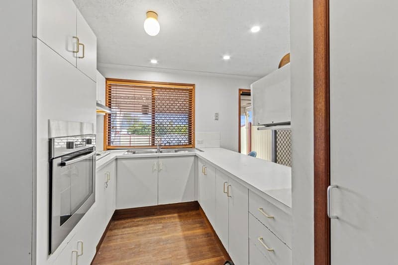 30 Gumbeel Court, Highland Park - Thumbnail 3