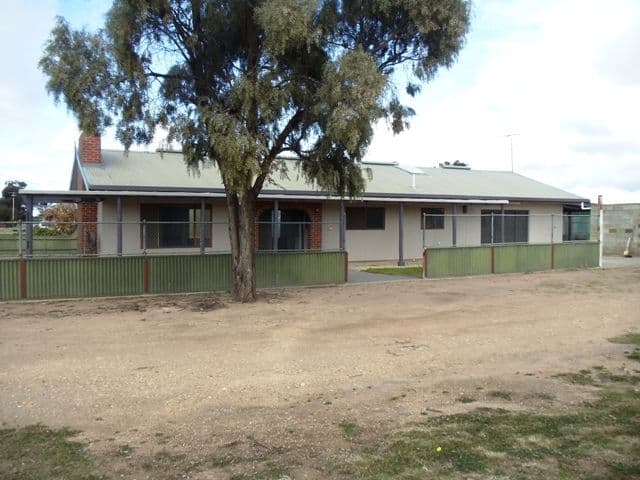 11 Moonta Terrace, PORT CLINTON SA 5570, Clinton - Image 1