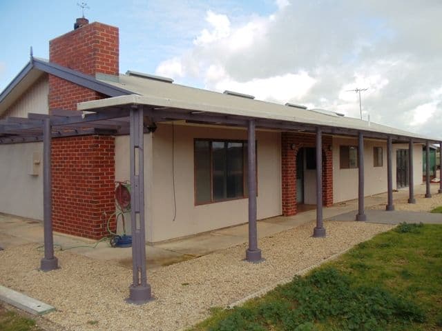 11 Moonta Terrace, PORT CLINTON SA 5570, Clinton - Thumbnail 2