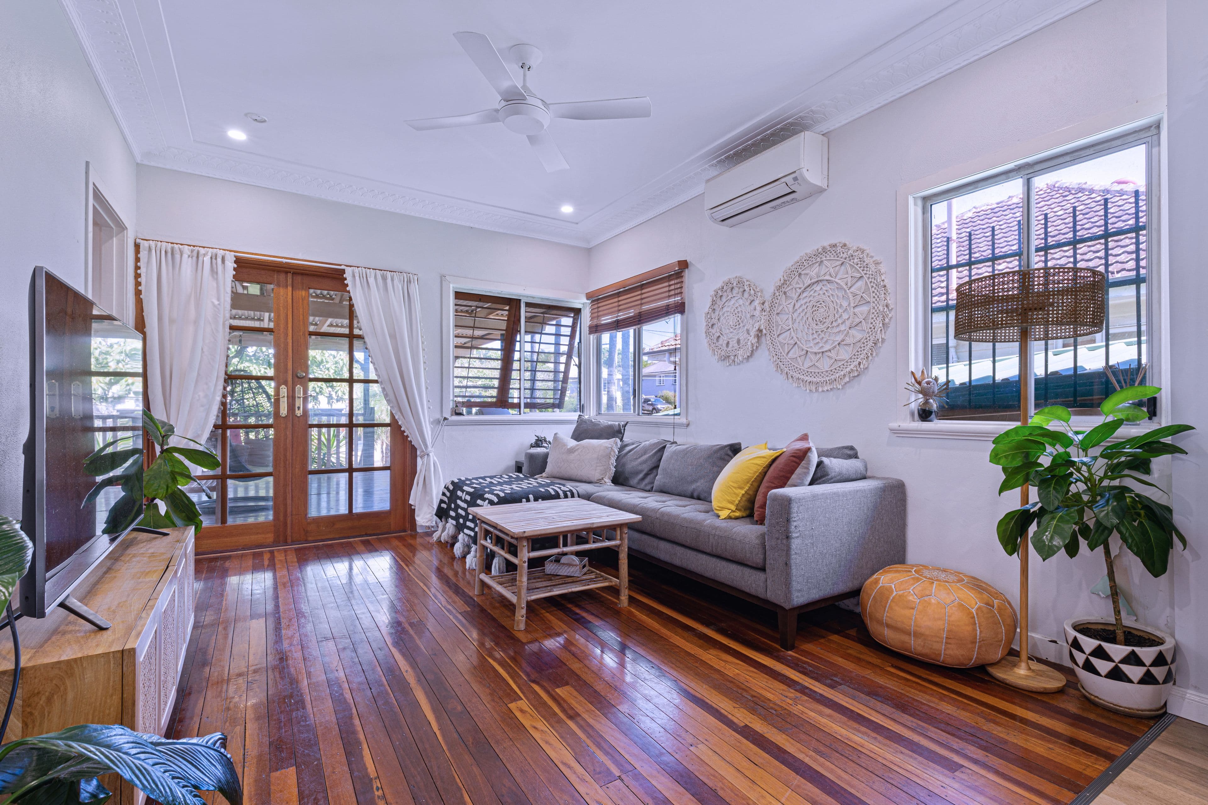 16 Long Street, Camp Hill QLD 4152, Camp Hill - Image 1