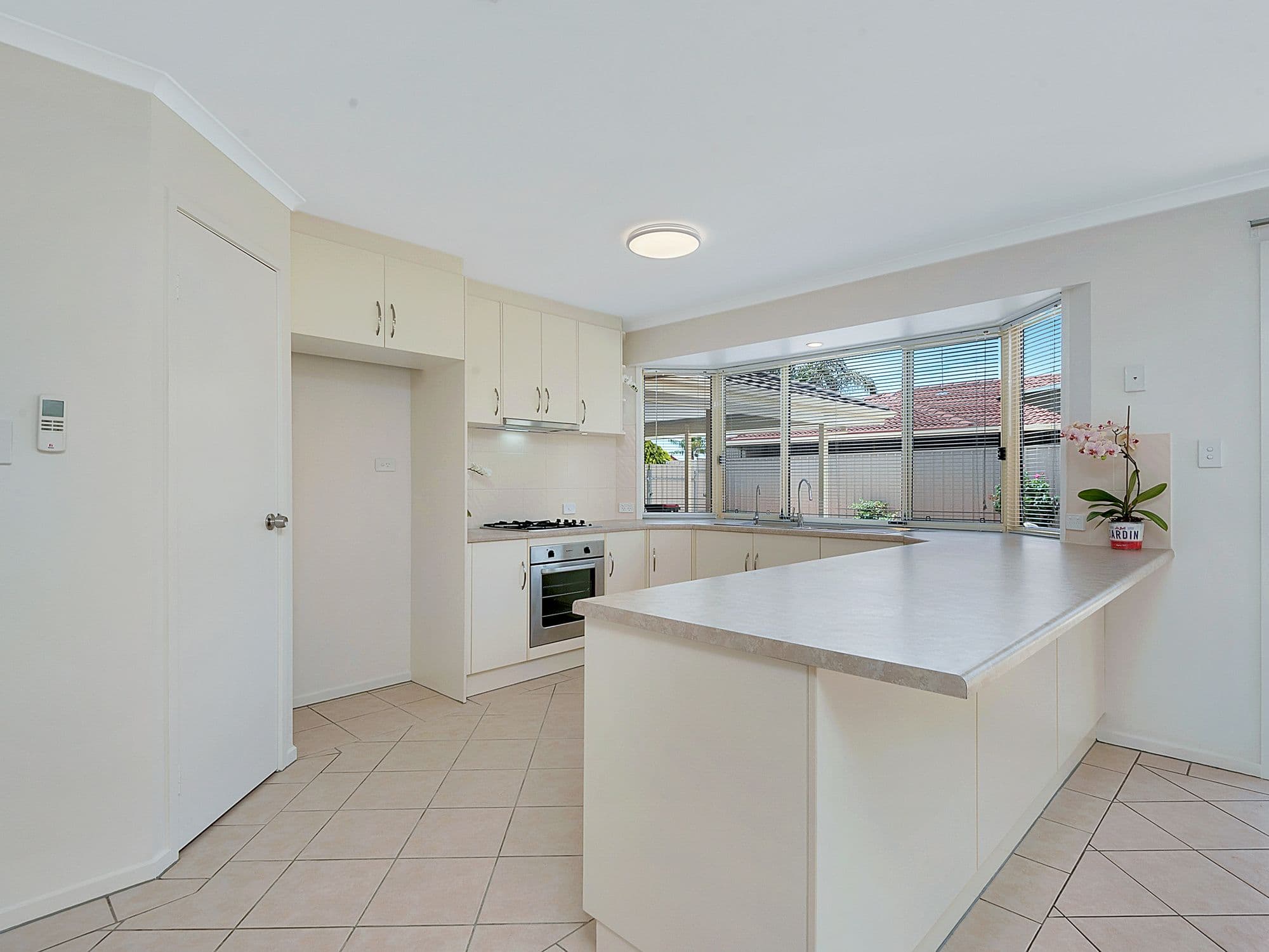 14 Beverley Court, Craigmore SA 5114, Craigmore - Thumbnail 5
