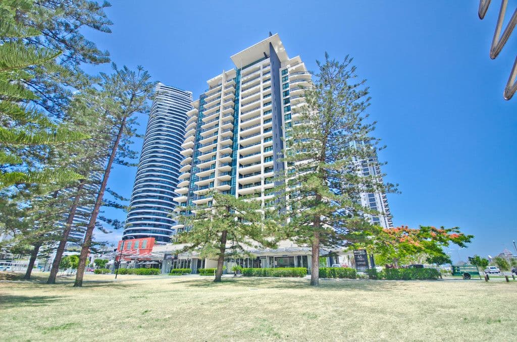 704 'Broadbeach on the Park' 2685 Gold Coast Highway, Broadbeach QLD 4218, Broadbeach - Thumbnail 4