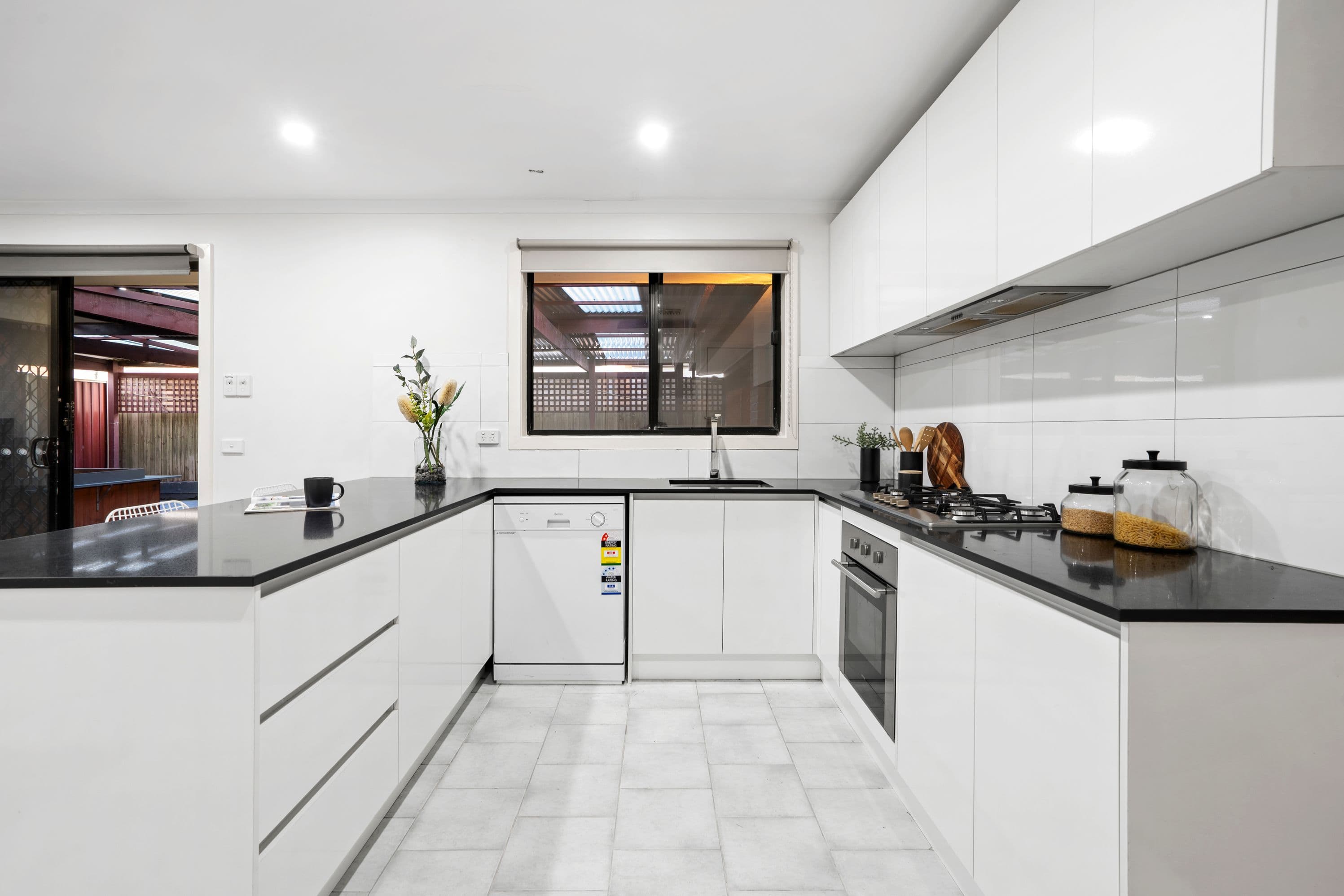 30 Teatree Drive, South Morang VIC 3752, South Morang - Thumbnail 4