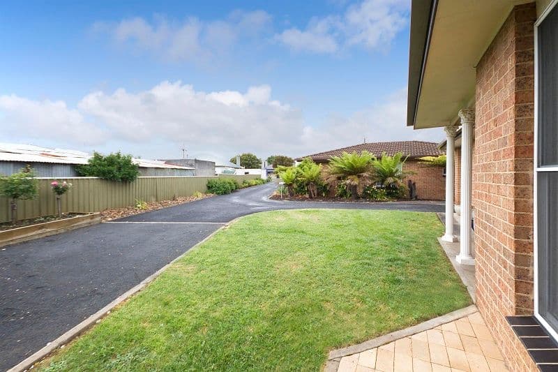 24 Wilson Street, Mount Gambier SA 5290, Mount Gambier - Thumbnail 7