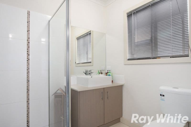 3 Delft Place, Pakenham VIC 3810, Pakenham - Thumbnail 7