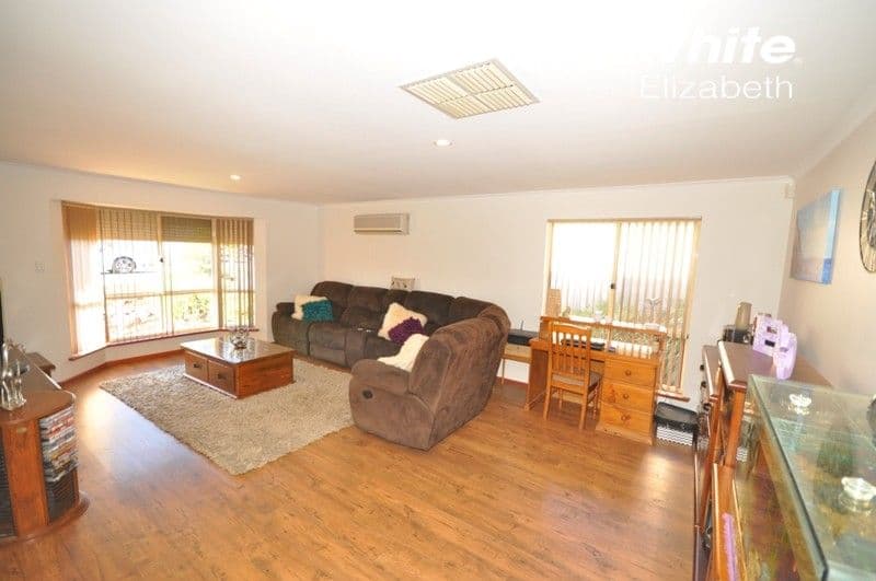 4 Edward Avenue, Craigmore SA 5114, Craigmore - Thumbnail 4