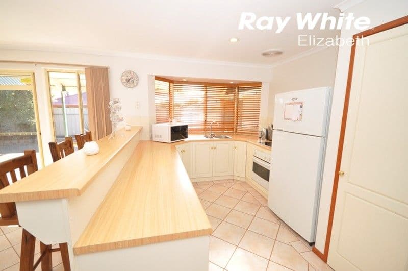 4 Edward Avenue, Craigmore SA 5114, Craigmore - Thumbnail 8